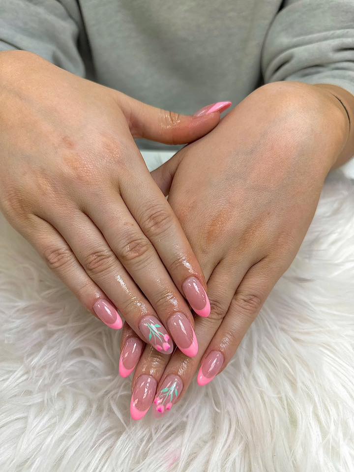 Hand-painted nail art Ivy Nails & Spa Bridgewater